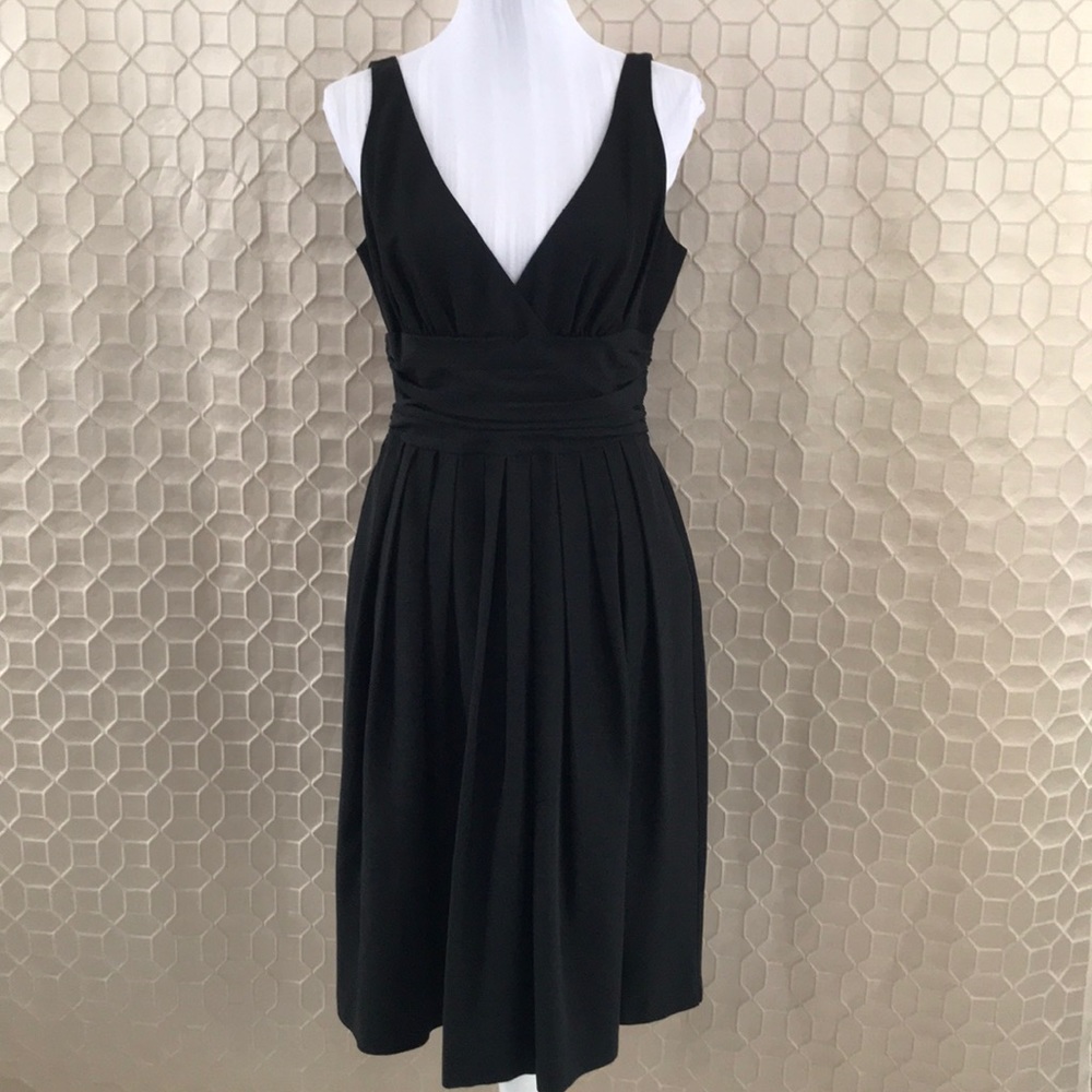 Nicole Miller New York City Black Dress V Neck 10